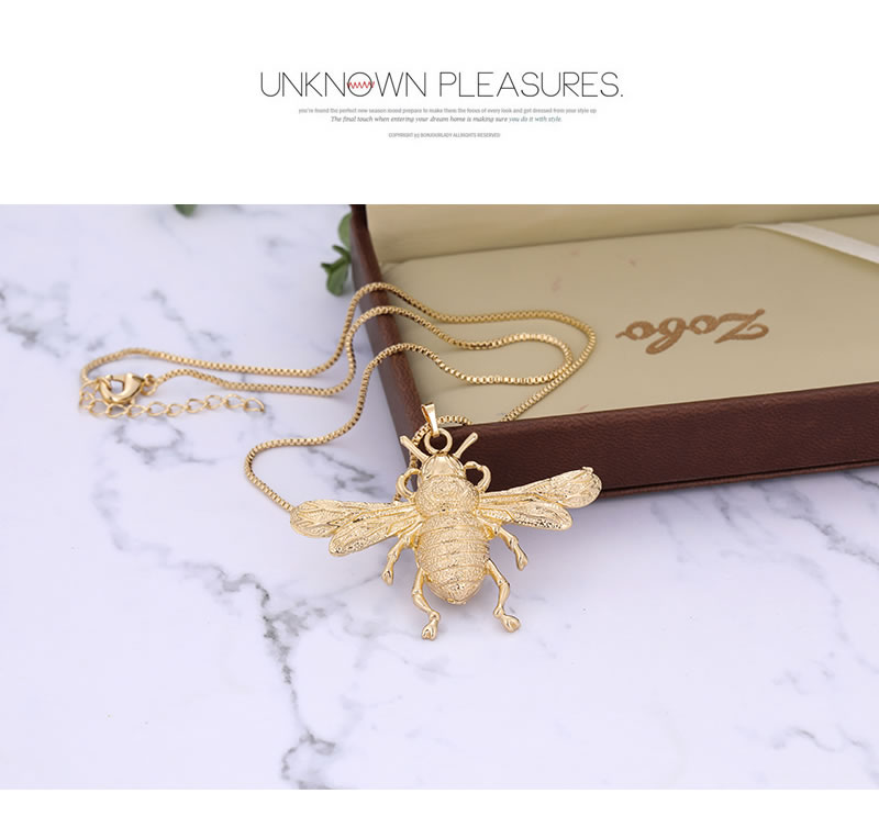 Elegant Gold Color Bee Pendant Decorated Pure Color Necklace,Necklaces