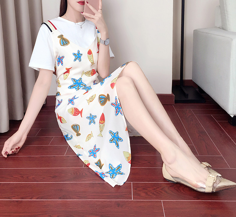 Fashion White Star Pattern Decorated Dress,Blouses