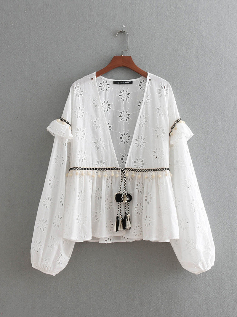 Fashion White Hollow Out Design Embroidered Coat,Blouses