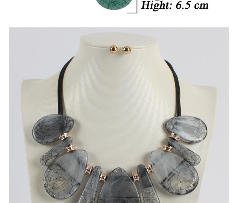 Fashion Green Water Drop Shape Decorated Necklace,Bib Necklaces