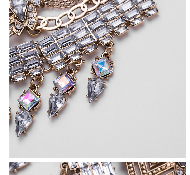 Elegant Gold Color Square Shape Diamond Decorated Necklace,Bib Necklaces