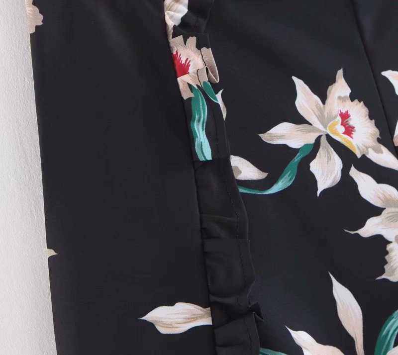 Fashion Black Flower Pattern Decorated Pants,Shorts