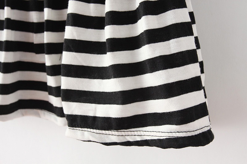 Fashion Black Stripe Pattern Decorated T-shirt,Hair Crown