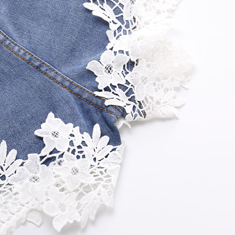 Fashion White Flower Pattern Decorated Short Pants,Shorts