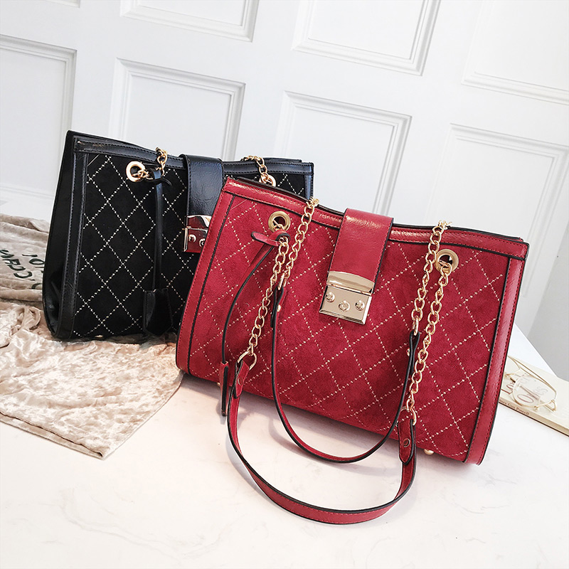 Fashion Red Buckle Shape Decorated Shoulder Bag,Messenger bags
