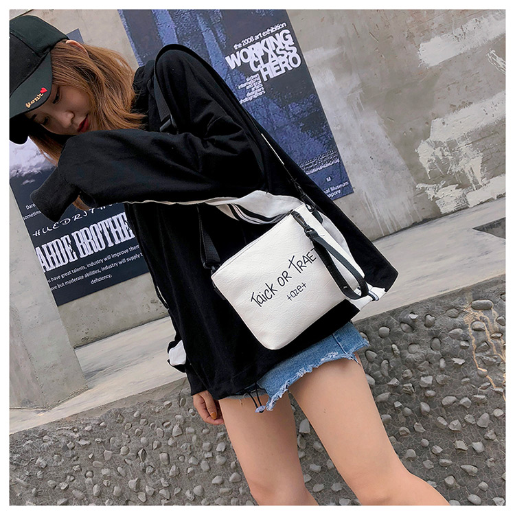 Fashion Black Letter Pattern Design Pure Color Bag,Shoulder bags