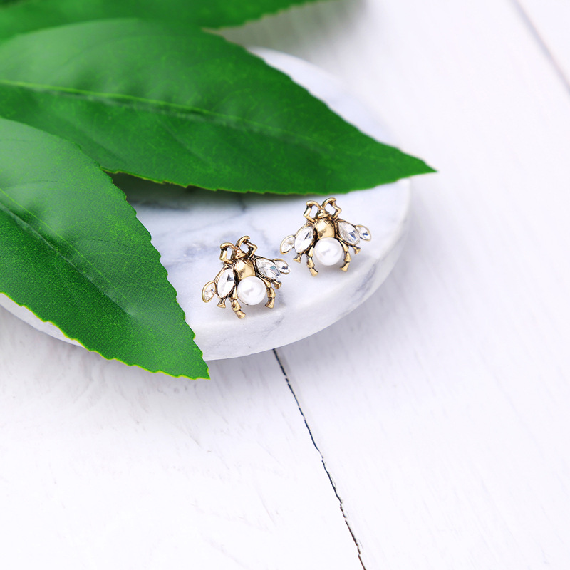 Vintage Gold Color Pearl&diamond Decorated Bee Shape Earrings,Stud Earrings
