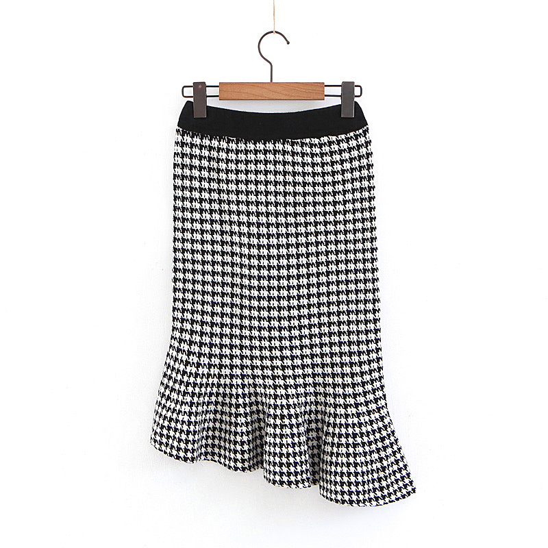 Elegant Black+white Pure Color Decorated Knitted Skirt,Skirts