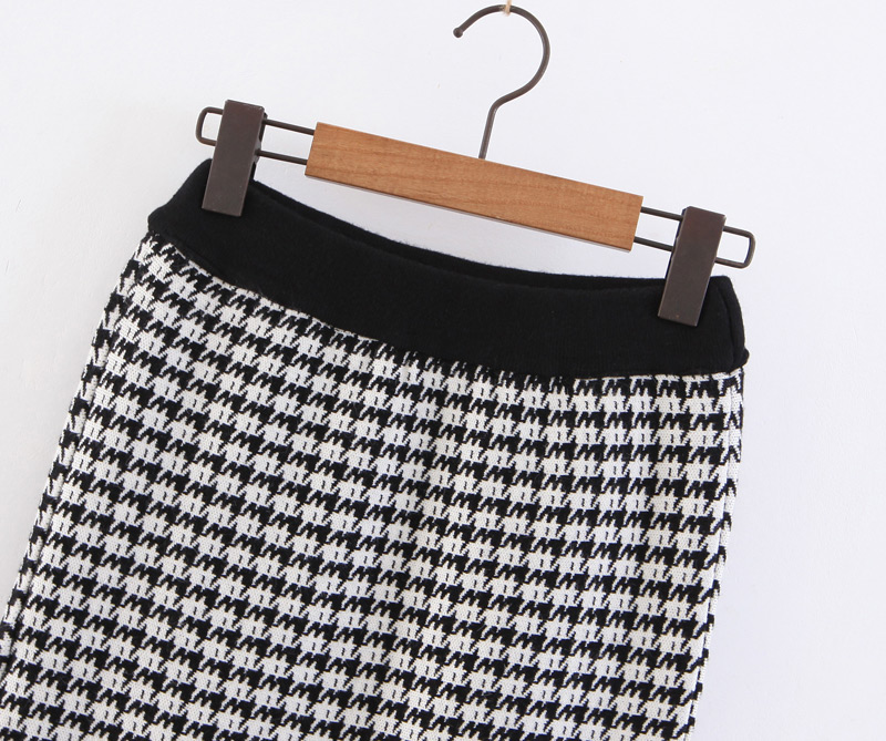 Elegant Black+white Pure Color Decorated Knitted Skirt,Skirts
