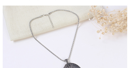 Elegant Antique Silver Fish Tail Pendant Decorated Necklace,Pendants