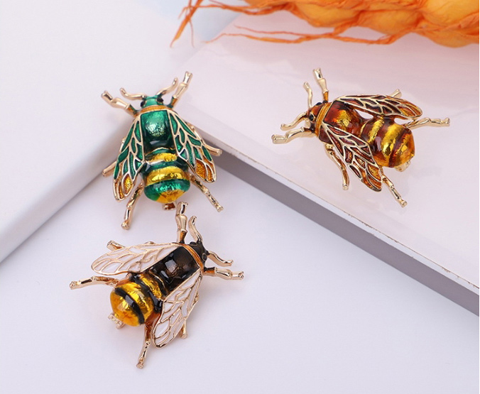 Elegant White Cartoon Bee Shape Design Brooch,Korean Brooches
