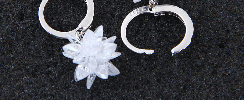 Elegant Silver Color Flowers Decorated Asymmetric Earrings,Stud Earrings
