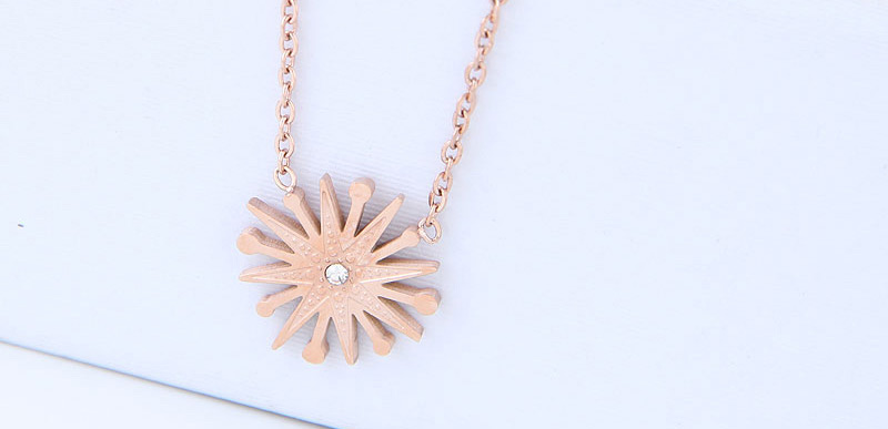 Fashion Rose Gold Flower Shape Pendant Decorated Necklace,Necklaces