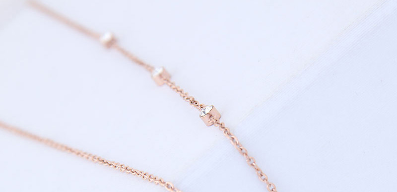 Fashion Rose Gold Flower Shape Pendant Decorated Necklace,Necklaces