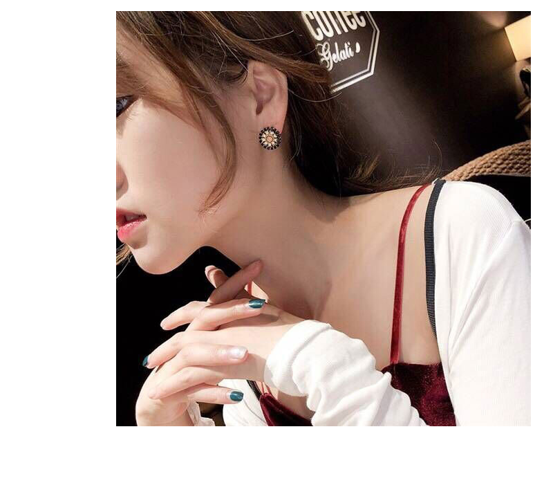 Sweet Plum Red Full Dianond Design Flower Shape Earrings,Stud Earrings
