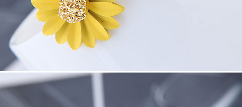 Fashion Yellow Metal Chrysanthemum Earrings,Stud Earrings