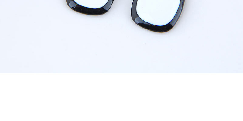 Fashion White Geometric Black And White Square Stud Earrings,Drop Earrings
