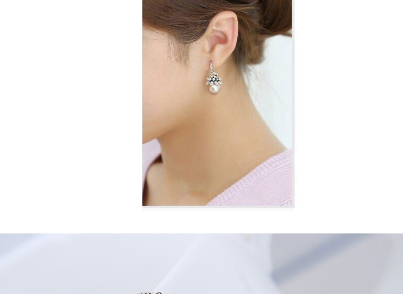 Fashion Gray Flower Pearl Earrings,Drop Earrings