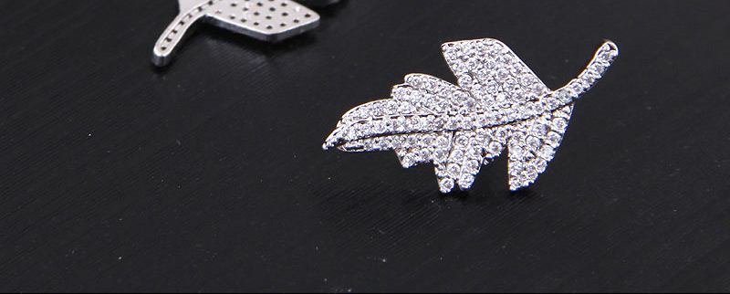 Fashion Silver  Silver Needle Copper Micro Inlaid Zircon Leaf Earrings,Stud Earrings