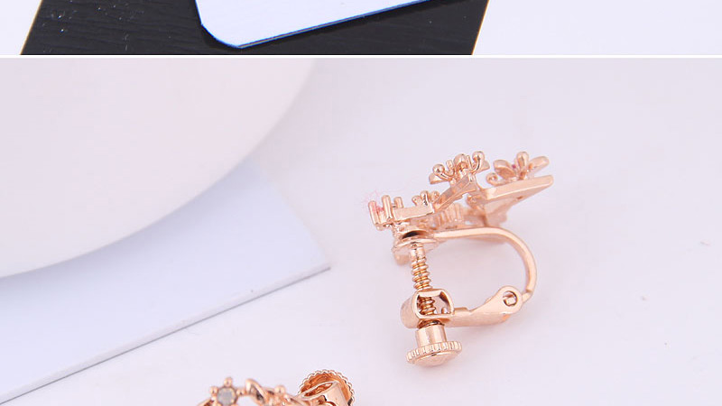 Fashion Gold Copper Micro-inlaid Zircon Star And Moon Asymmetrical Earrings,Earrings