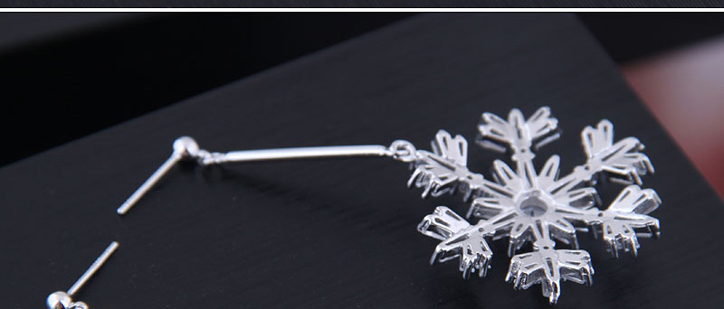 Fashion Silver Copper Micro-inlaid Zircon Snowflake Exaggerated Earrings,Drop Earrings
