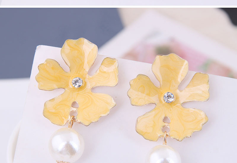 Fashion Yellow Metal Flower Pearl Earrings,Drop Earrings