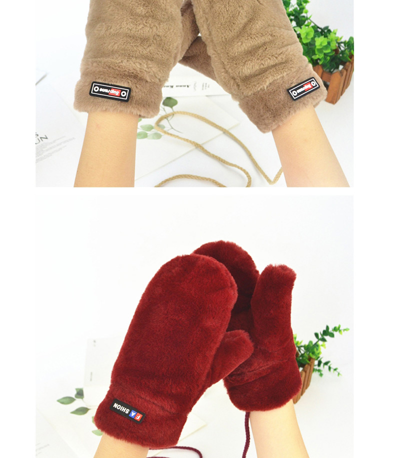 Fashion Jujube Red Halter Plush Badge Mittens,Full Finger Gloves