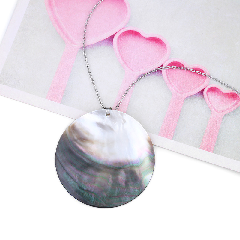 Fashion White Color Natural Color Shell Copper Plated Gold Necklace,Pendants