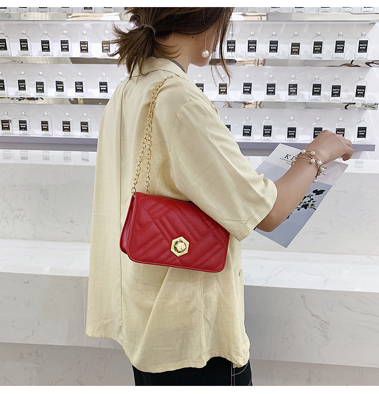 Fashion Red Embroidery Chain Chain Messenger Bag,Shoulder bags