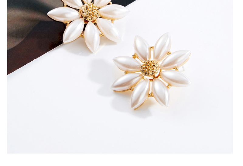 Fashion Flowers Pearl Flower  Silver Needle Stud Earrings,Stud Earrings