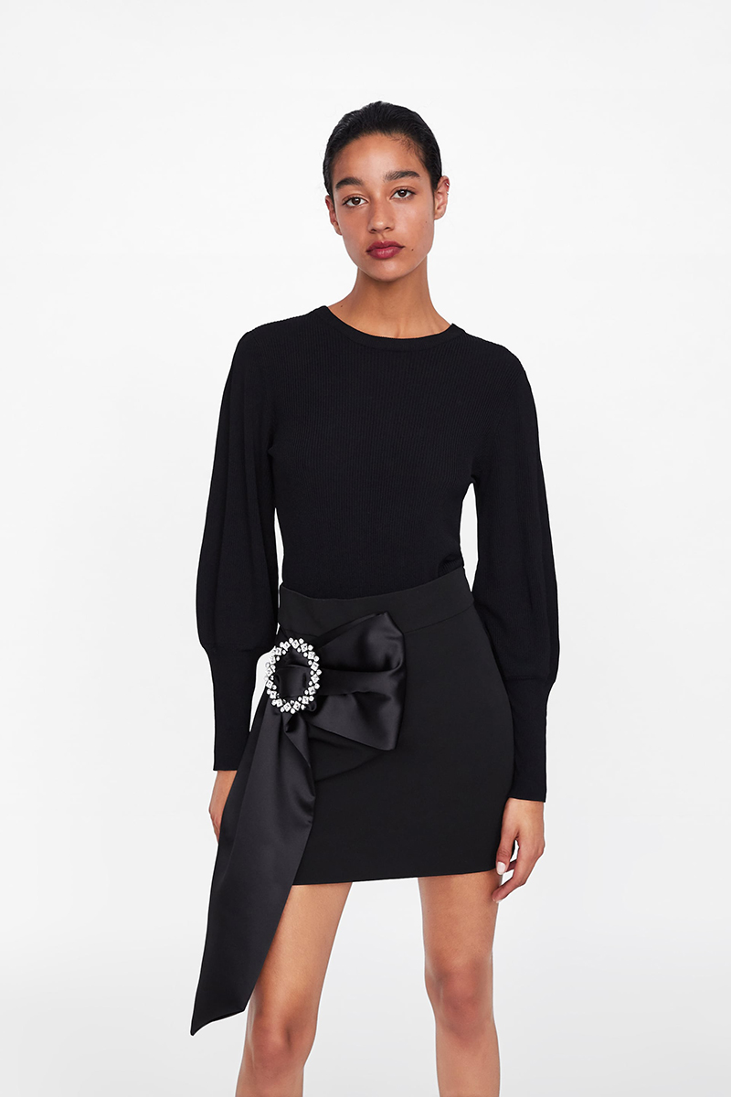 Fashion Black Buckle-trimmed Skirt,Skirts