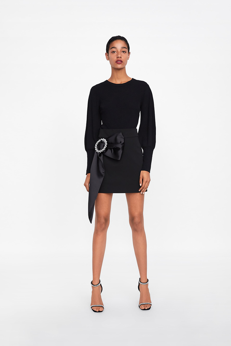 Fashion Black Buckle-trimmed Skirt,Skirts