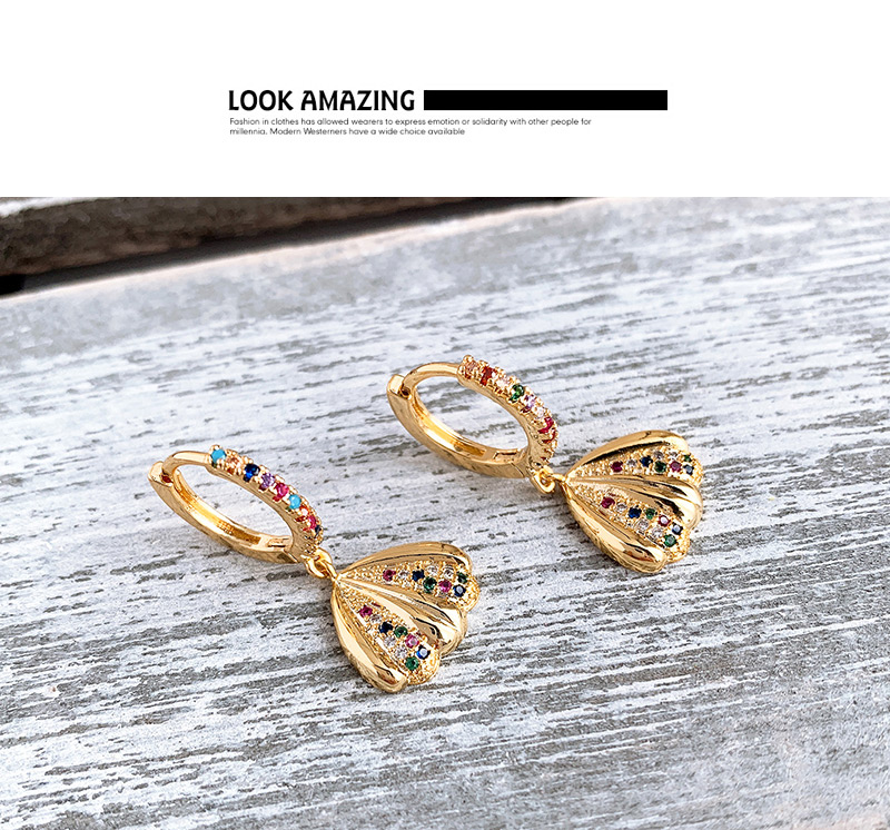 Fashion Gold Copper Inlaid Zircon Conch Necklace,Necklaces