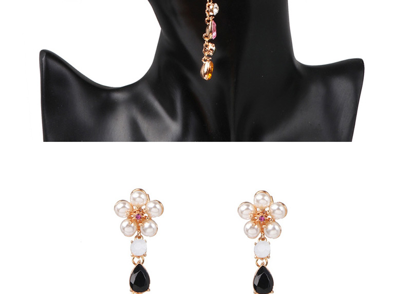 Fashion Black And White Pearl-studded Drop Earrings,Drop Earrings