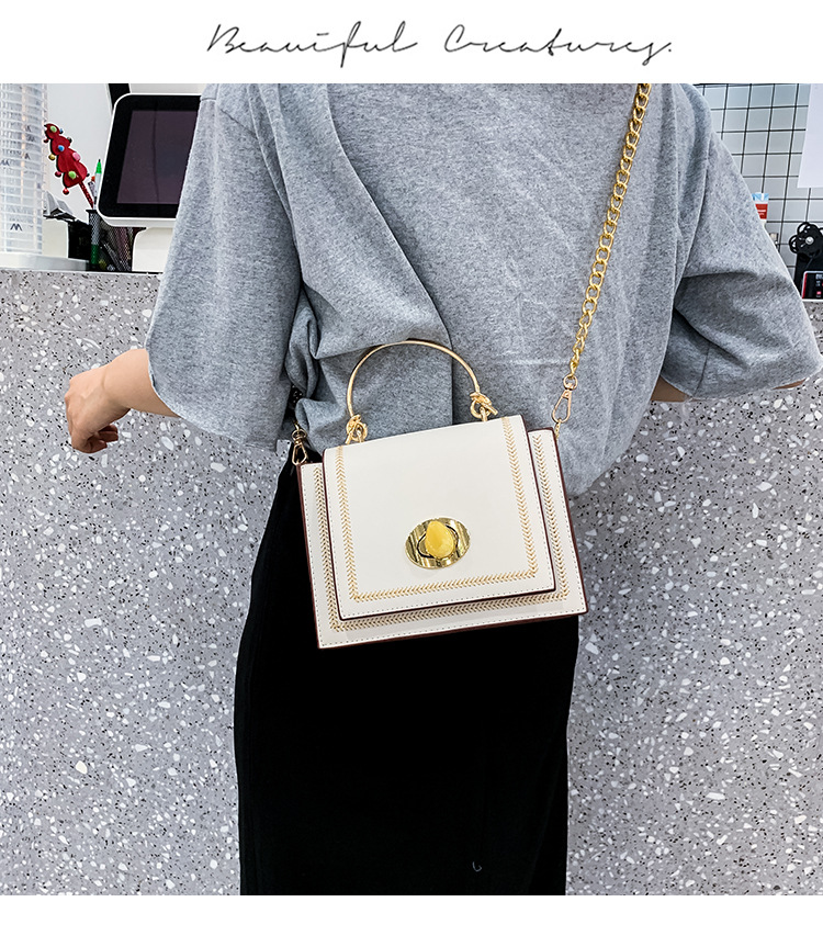 Fashion Yellow Metal Knotted Clasp Rivet Shoulder Shoulder Bag,Handbags