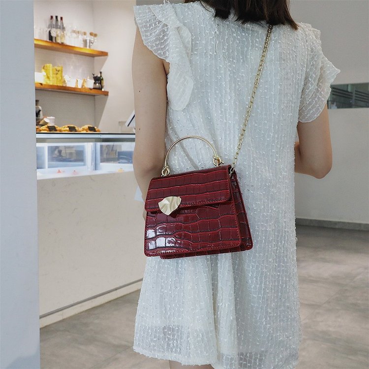 Fashion Red Stone-grained Buckle Shoulder-slung Tote,Handbags