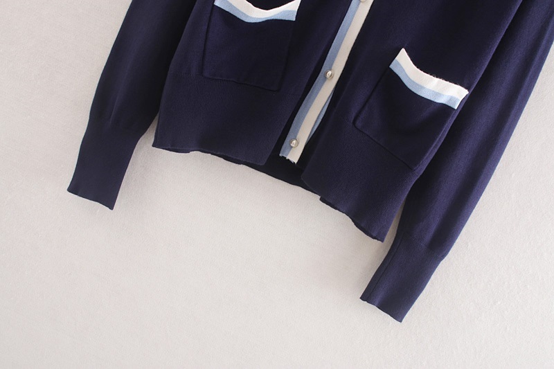 Fashion Navy Contrast Pearl Buckle Cardigan,Sweater