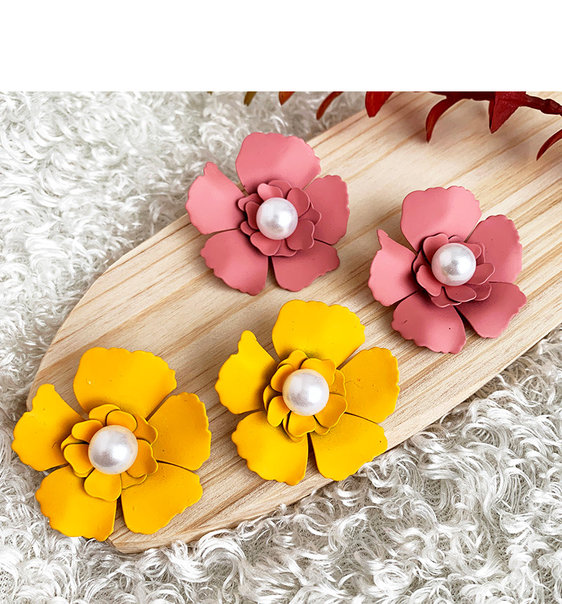 Fashion Yellow Alloy Pearl Flower Earrings,Stud Earrings