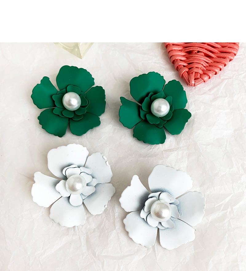 Fashion Green Alloy Pearl Flower Earrings,Stud Earrings
