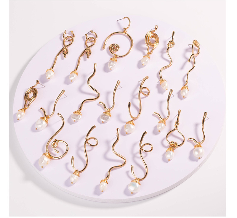 Fashion Gold Irregular Round Natural Freshwater Pearl Earrings,Drop Earrings