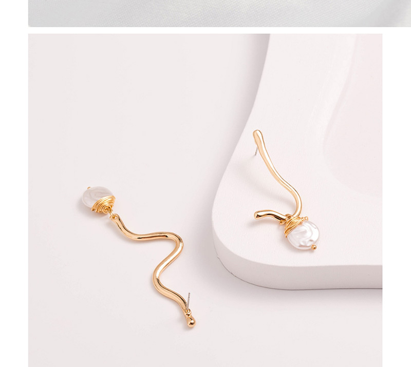 Fashion Gold Shaped Natural Freshwater Pearl Earrings,Drop Earrings