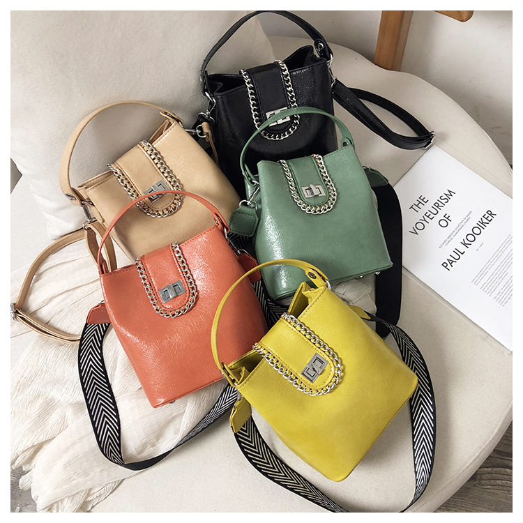 Fashion Orange Chain Lock: Shoulder Bag: Shoulder Bag,Handbags