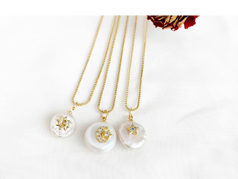 Fashion Gold Copper-studded Zircon Pearl Necklace,Necklaces