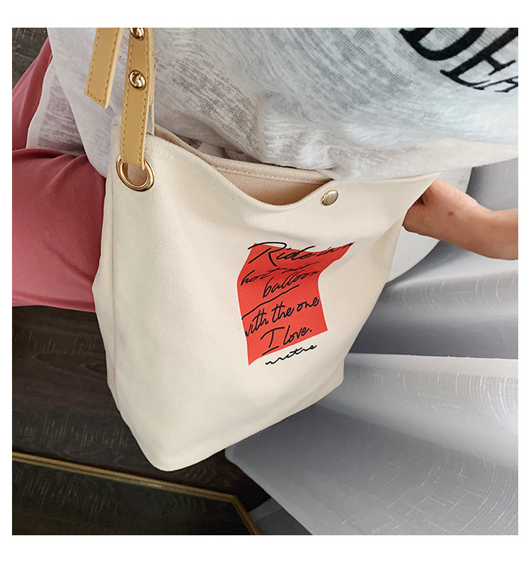 Fashion White Bull Head Printed Shoulder Messenger Bag,Shoulder bags