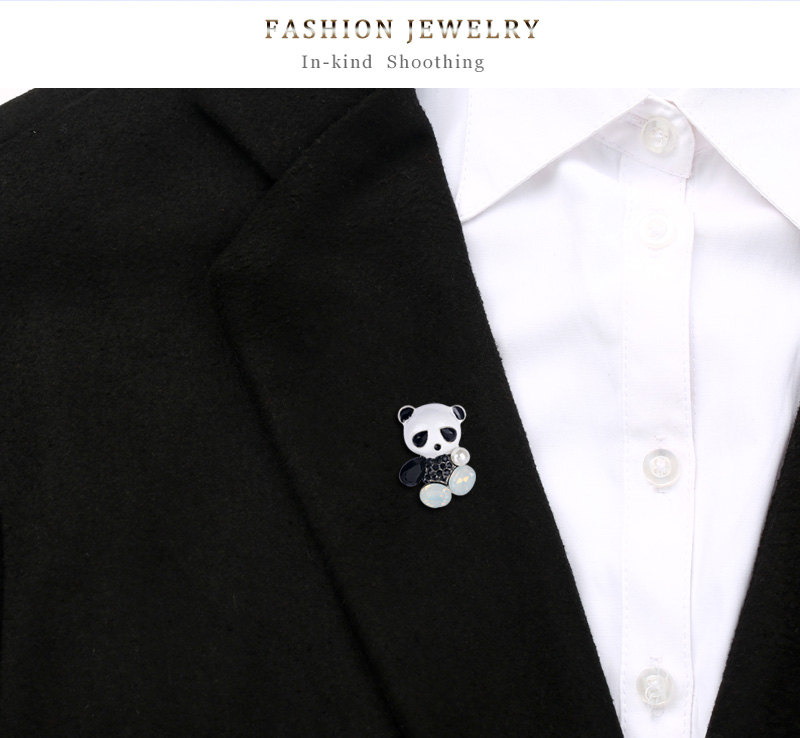Fashion White Alloy Dripping Panda Diamond Brooch,Korean Brooches