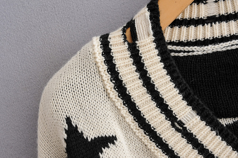 Fashion Creamy-white Star V-neck Hole Sweater,Sweater