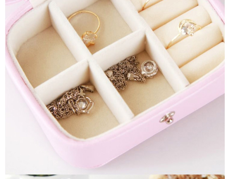 Fashion White Leather Jewelry Storage Box Trumpet,Jewelry Findings & Components