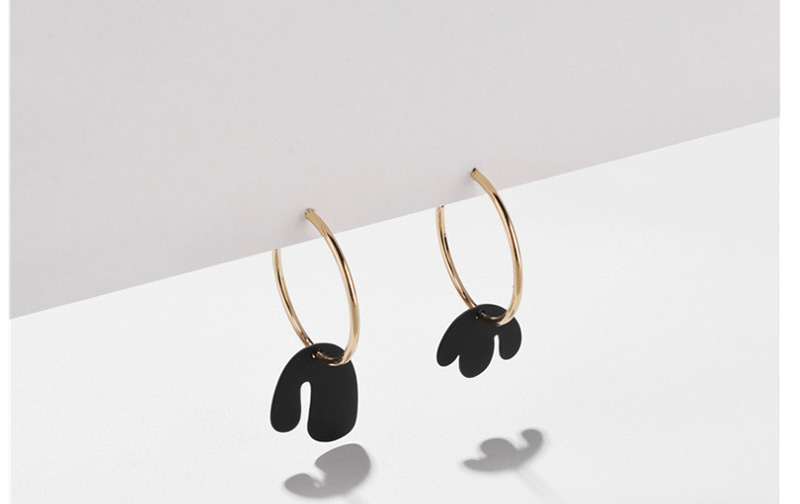 Fashion Black Alloy Geometric Spray Asymmetric Earrings,Drop Earrings