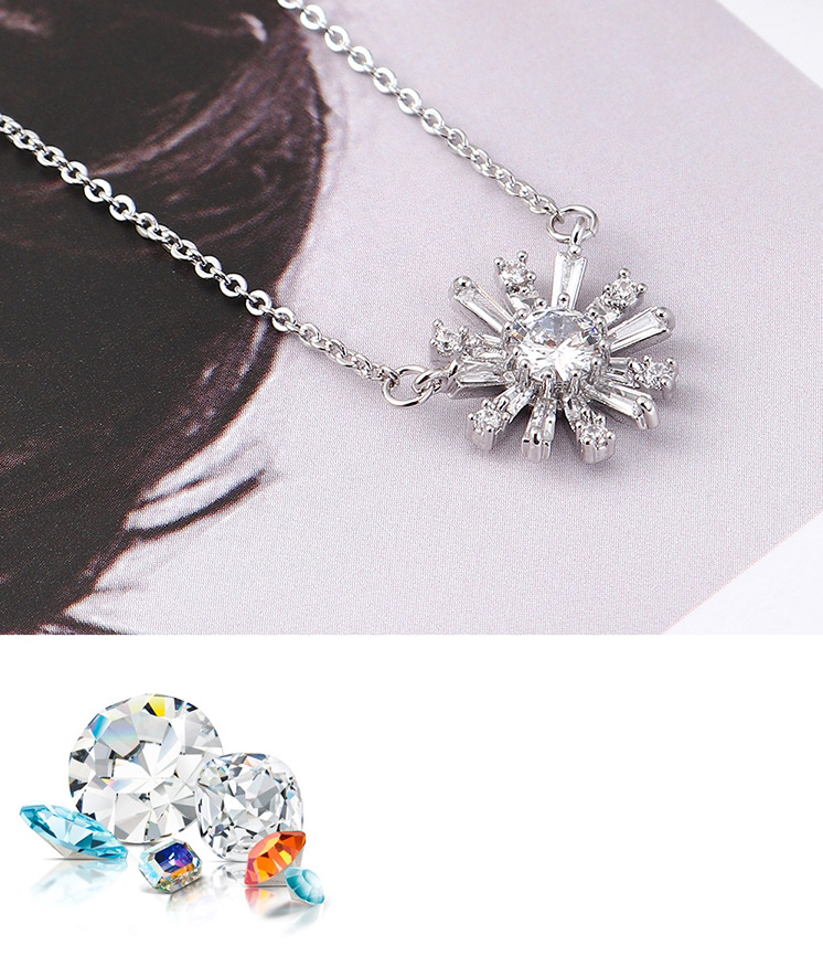 Fashion Platinum Zircon Necklace - The Other Side Of The Flower,Pendants