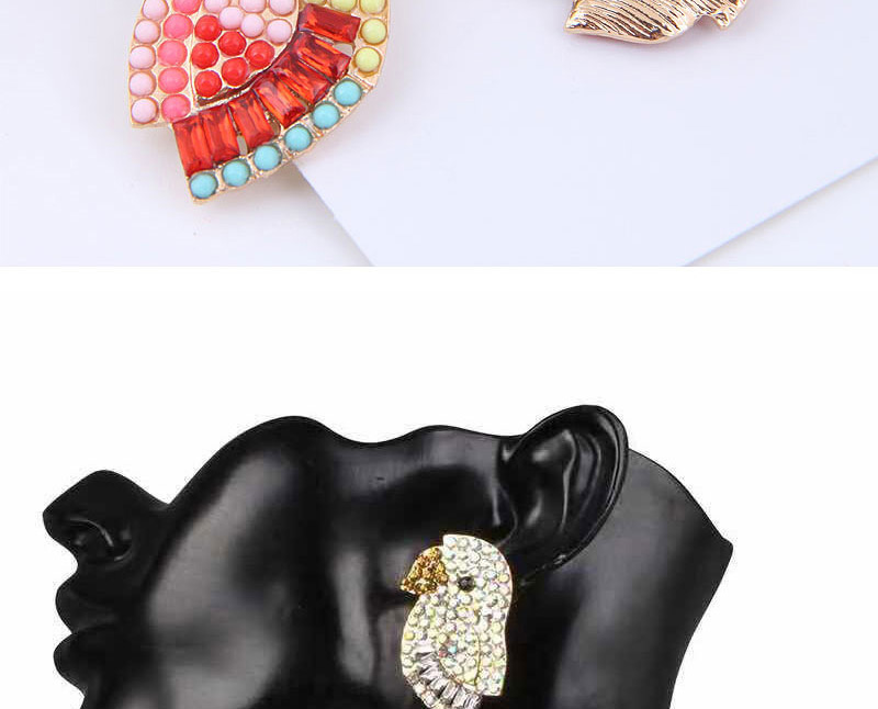 Fashion Color Metal-studded Bird Earrings,Stud Earrings